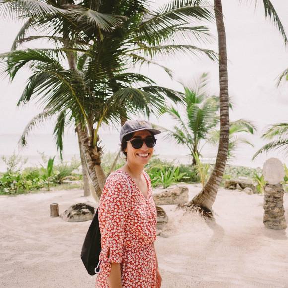 Meet your Posher, Parysa - Picture 1 of 1